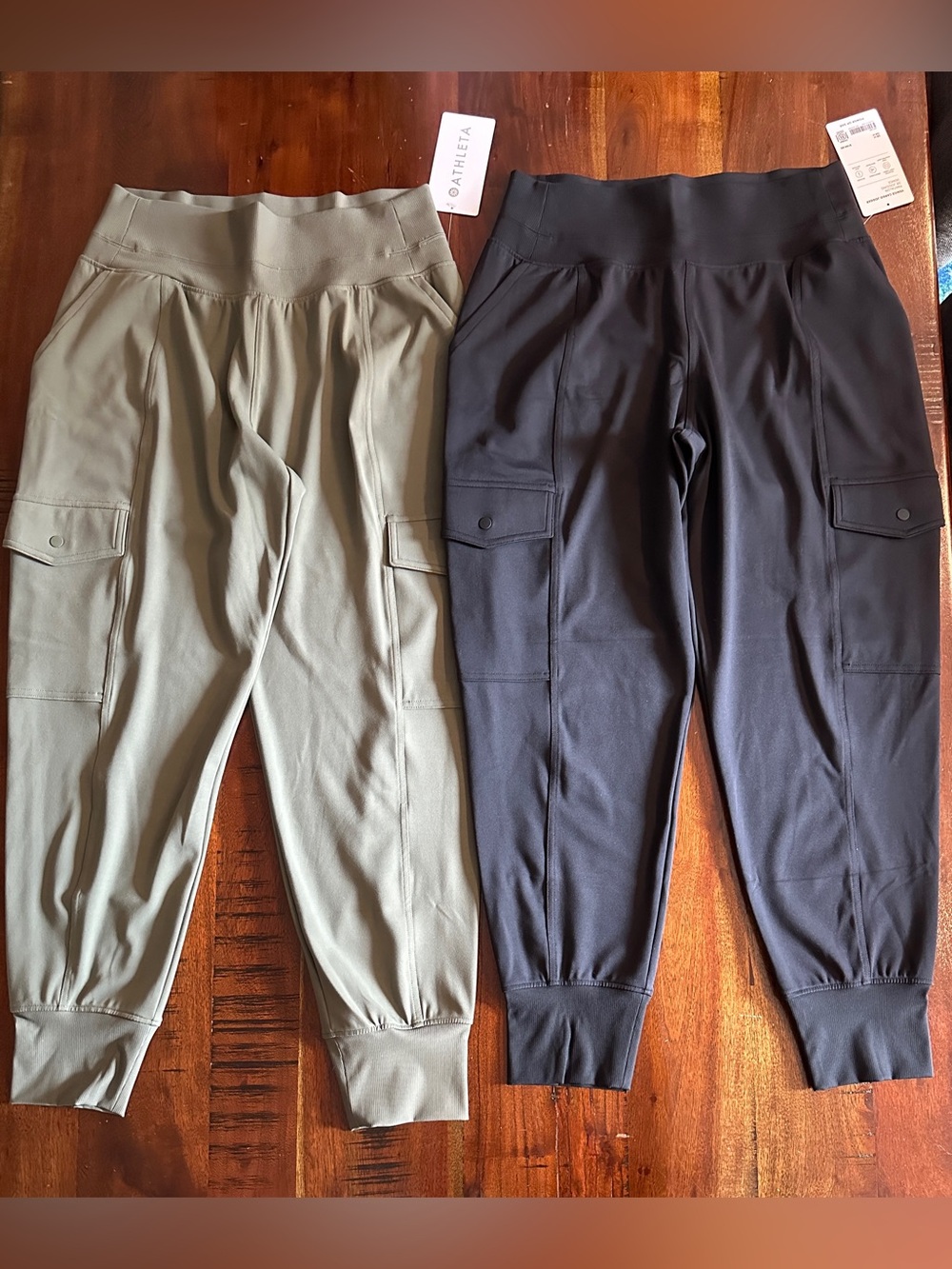 Athleta Venice Cargo Joggers - Olive and Black